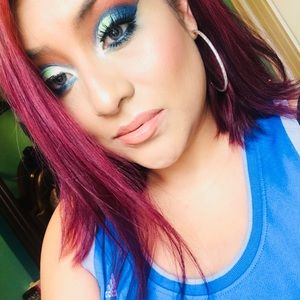 Meet your Posher, Leticia